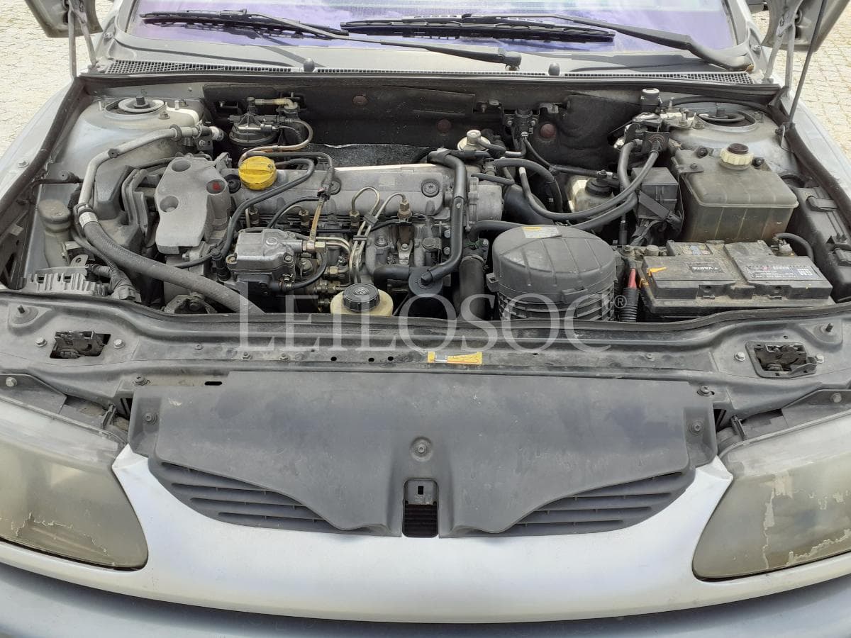 Renault Laguna · Ano 1999 — imagen 22