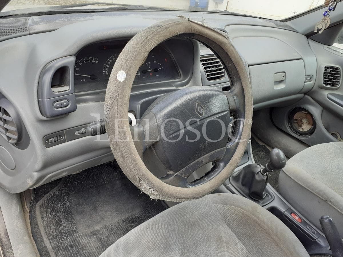 Renault Laguna · Ano 1999 — imagen 14