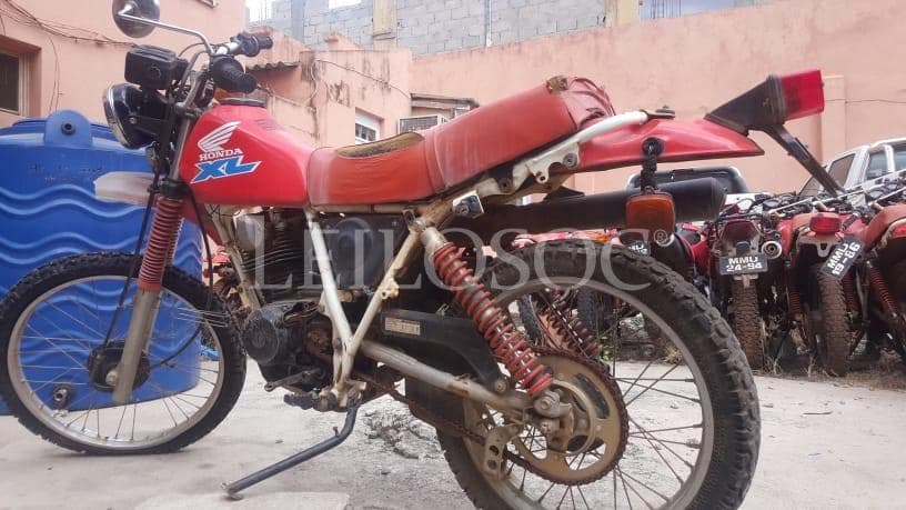 Honda XL · — imagem 4