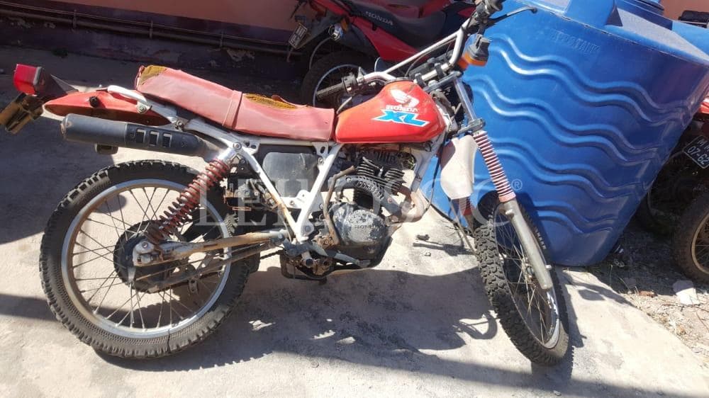 Honda XL · — imagem 5