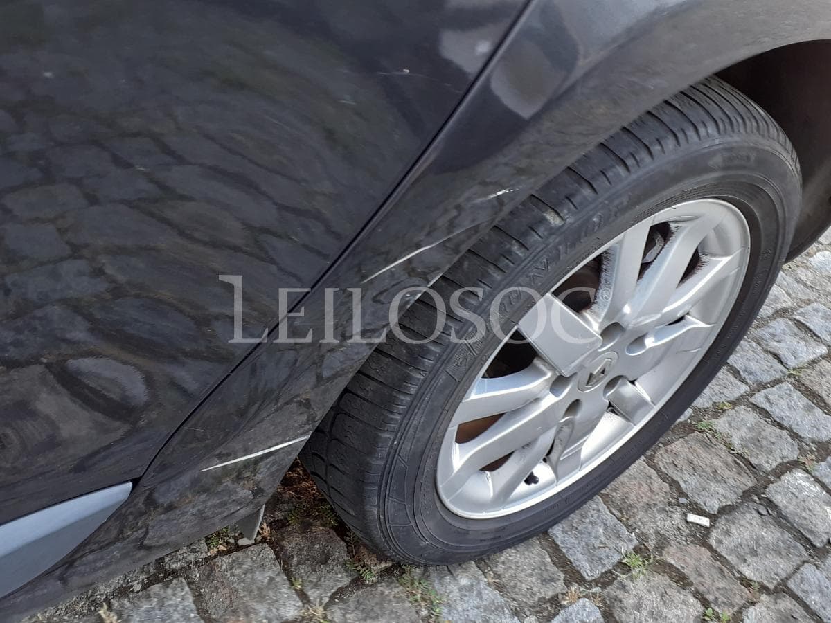 Renault Megane 1.5 DCI · Ano 2009 — imagen 25
