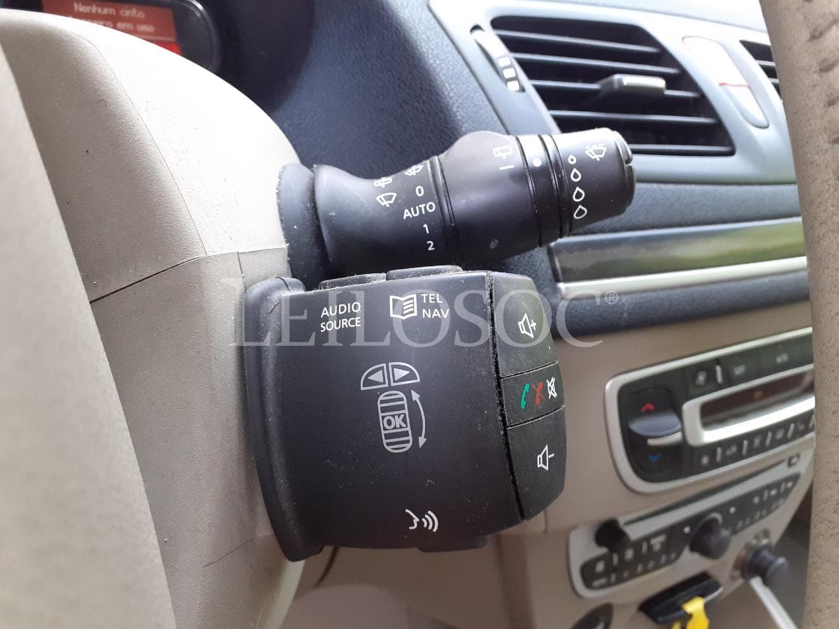 Renault Megane 1.5 DCI · Ano 2009 — imagen 14
