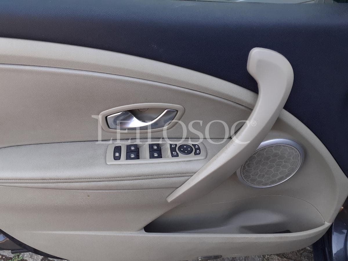 Renault Megane 1.5 DCI · Ano 2009 — imagen 13
