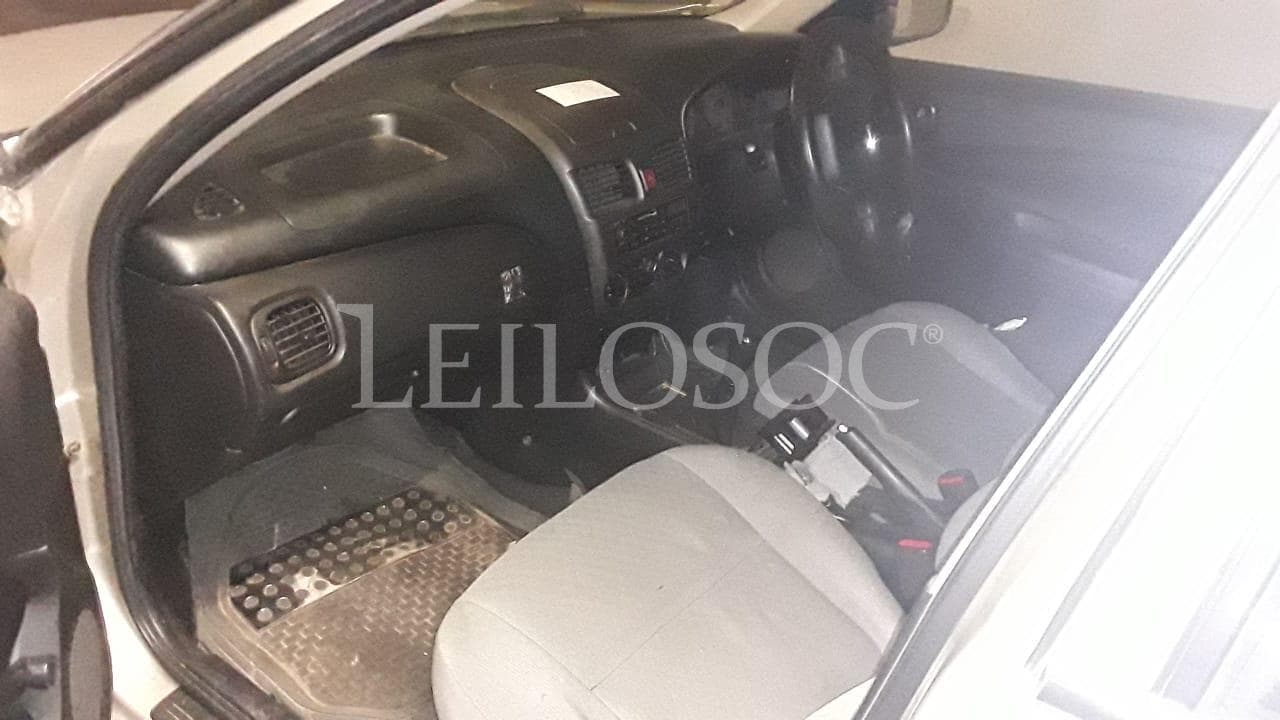 Nissan Sunny · — image 7