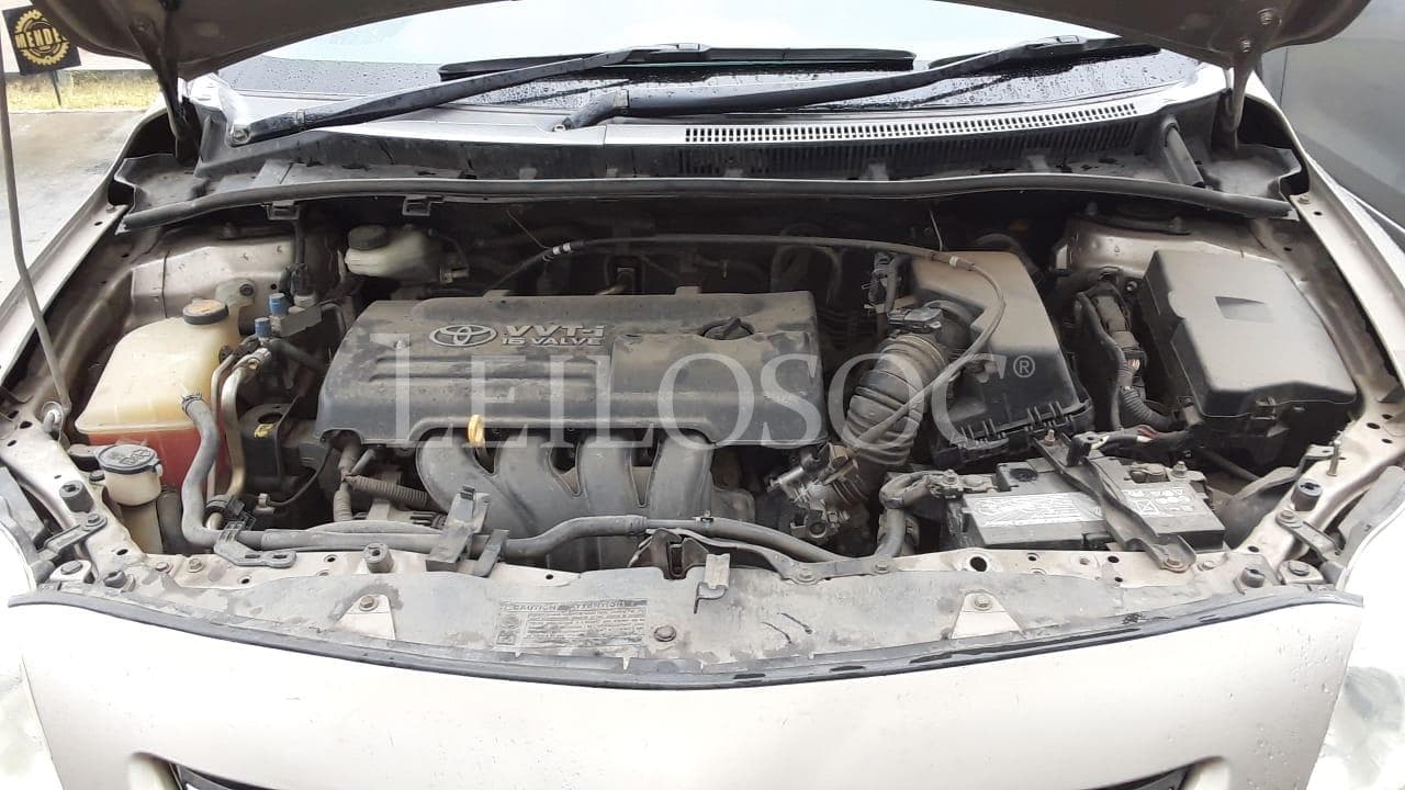 Toyota Corolla · — image 15