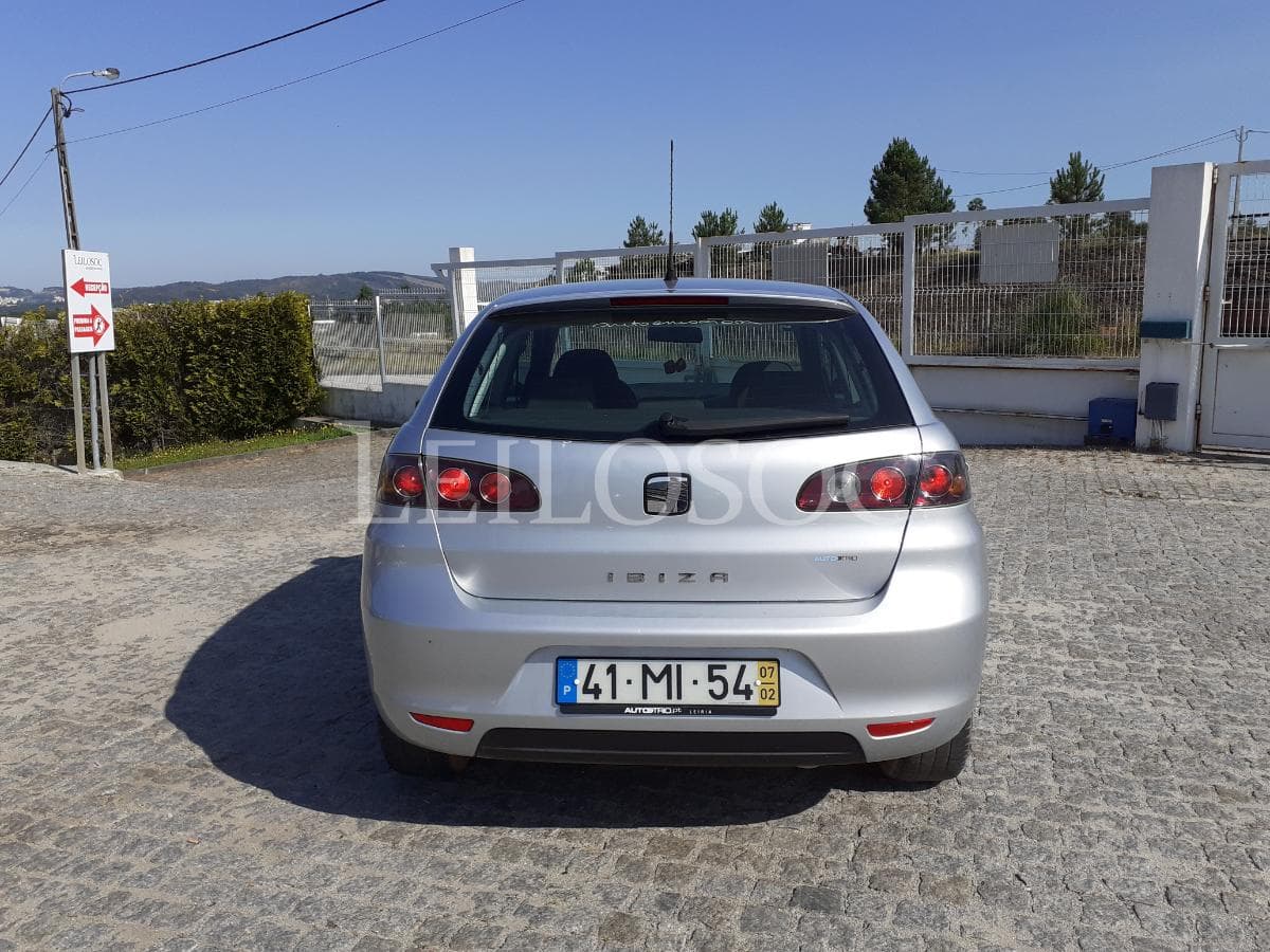 Seat Ibiza 1.4 16 V · Ano 2007 — imagen 5