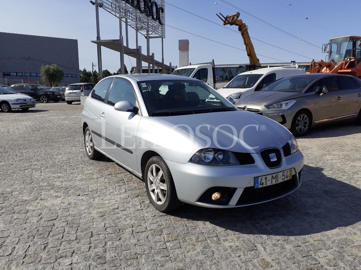 Seat Ibiza 1.4 16 V · Ano 2007 — imagen 1