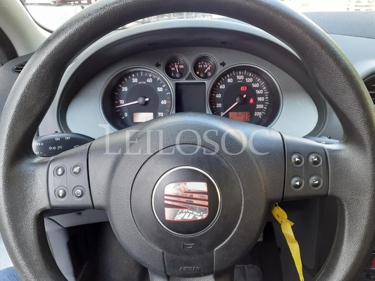 Seat Ibiza 1.4 16 V · Ano 2007 — imagen 19