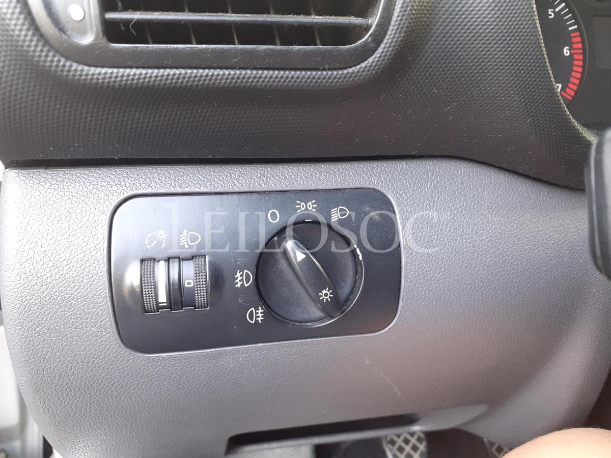 Seat Leon 1.4 16 V · Ano 2002 — imagen 12