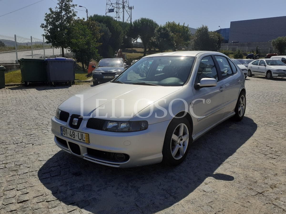Seat Leon 1.4 16 V · Ano 2002 — imagen 3