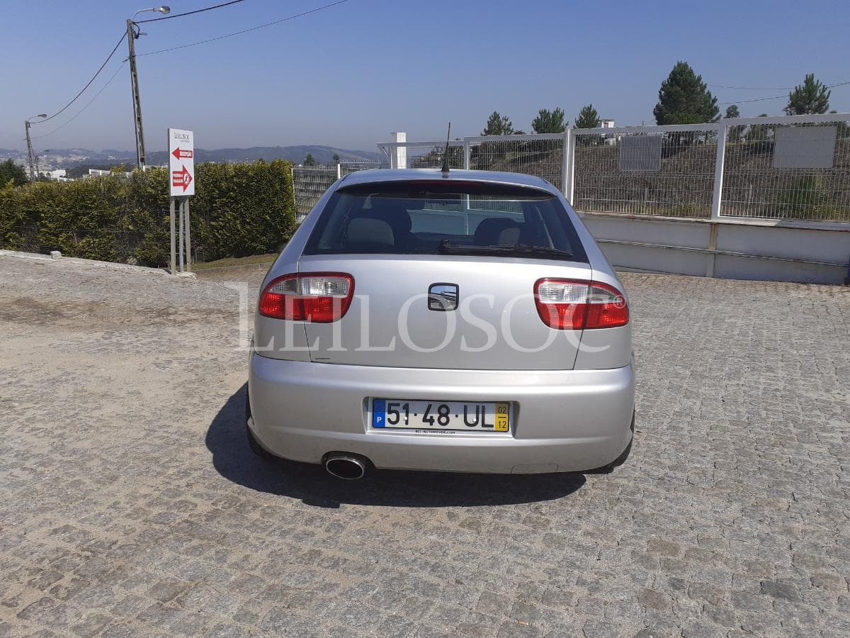 Seat Leon 1.4 16 V · Ano 2002 — imagen 5