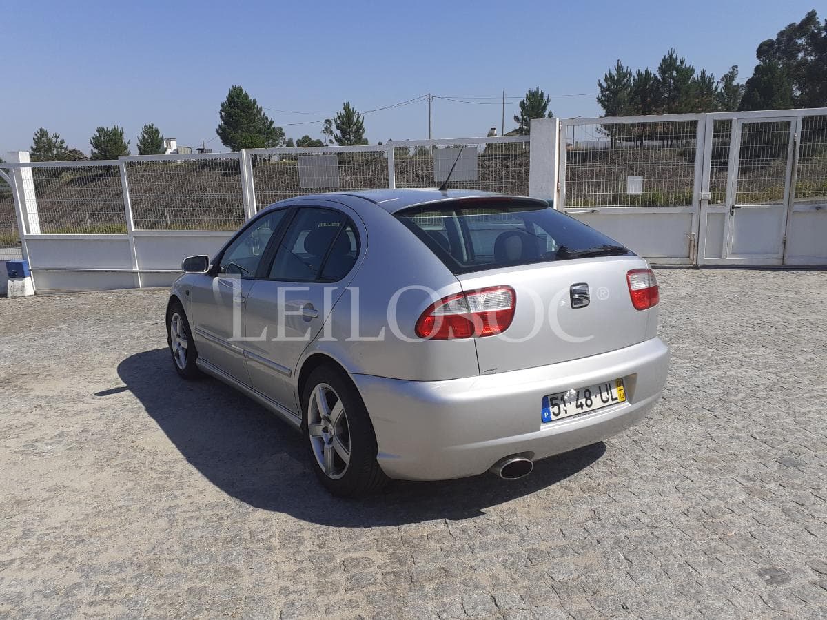 Seat Leon 1.4 16 V · Ano 2002 — imagen 4