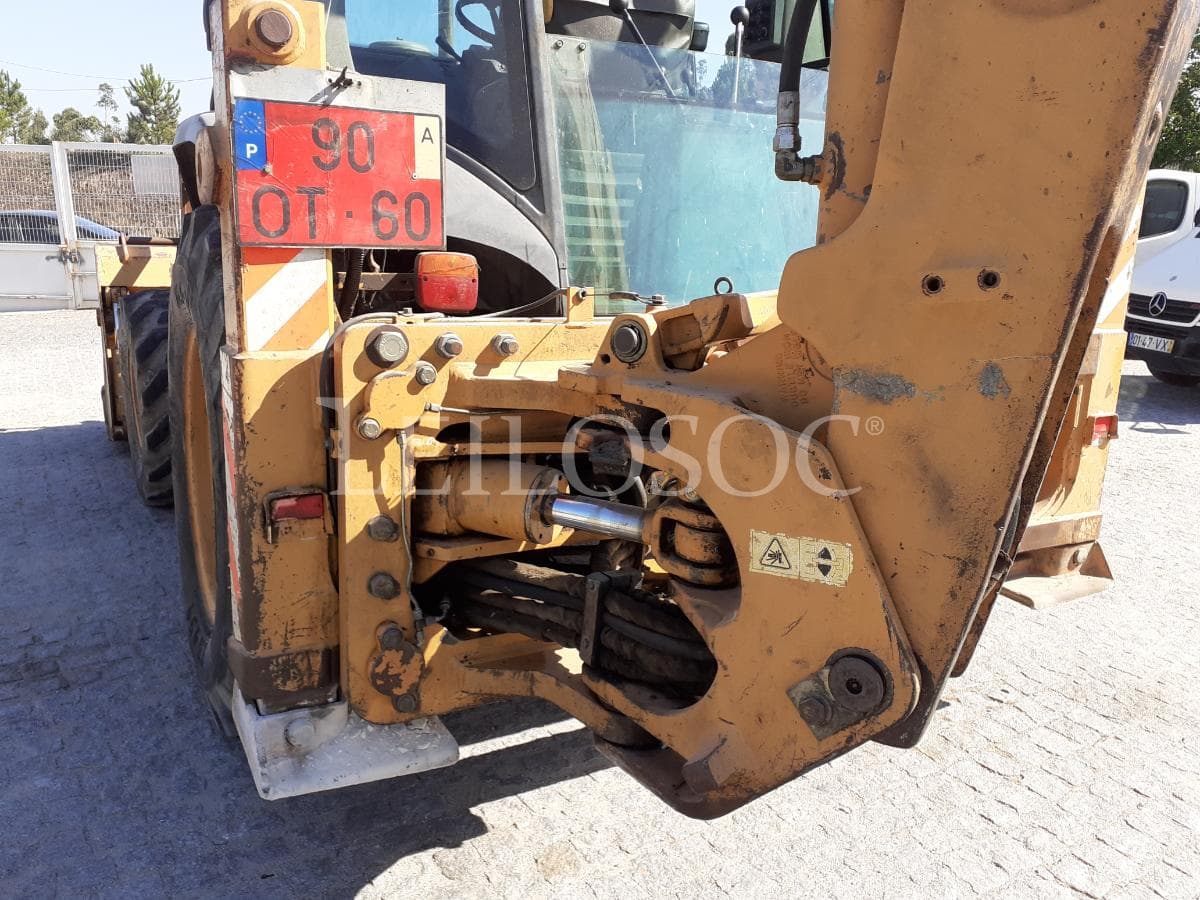 Retroescavadora Case Ranger 580 · Ano 2000 — image 11