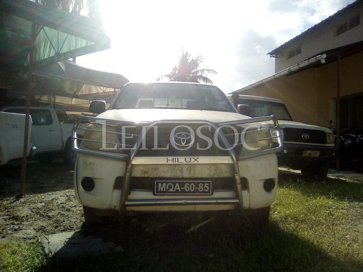 Toyota Hilux ·