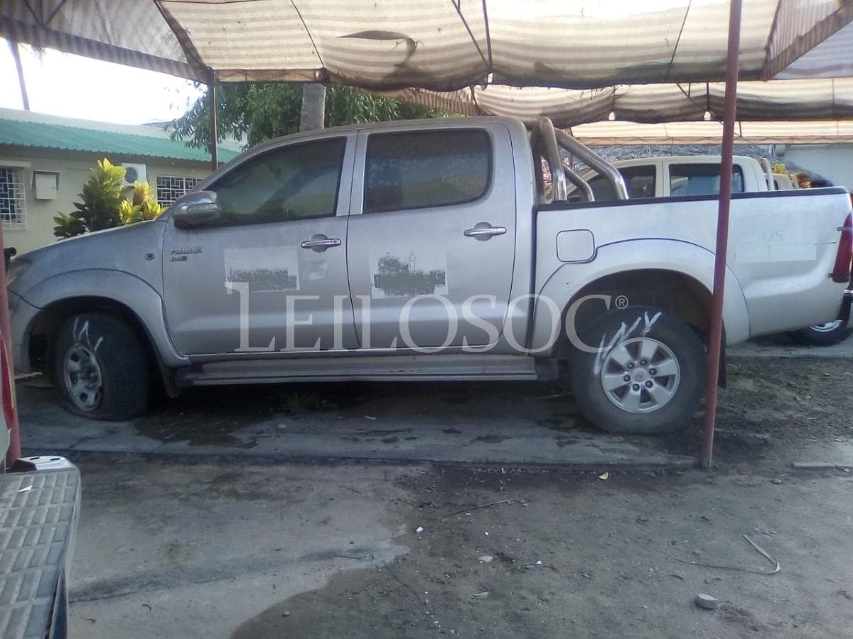 Toyota Hilux · — image 1