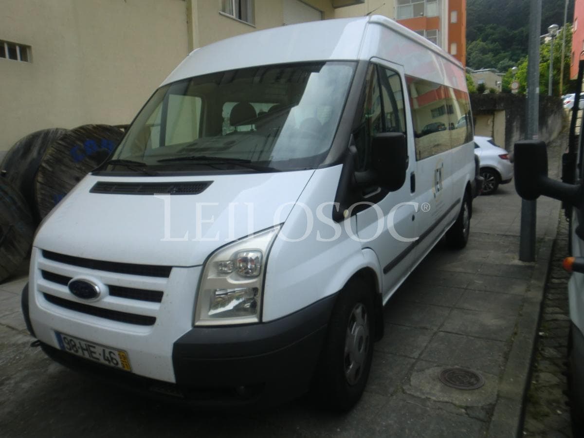 Ford Transit — image 1