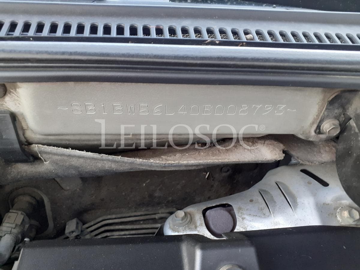 Toyota Avensis 2.0 D4D · Ano 2003 — imagen 21