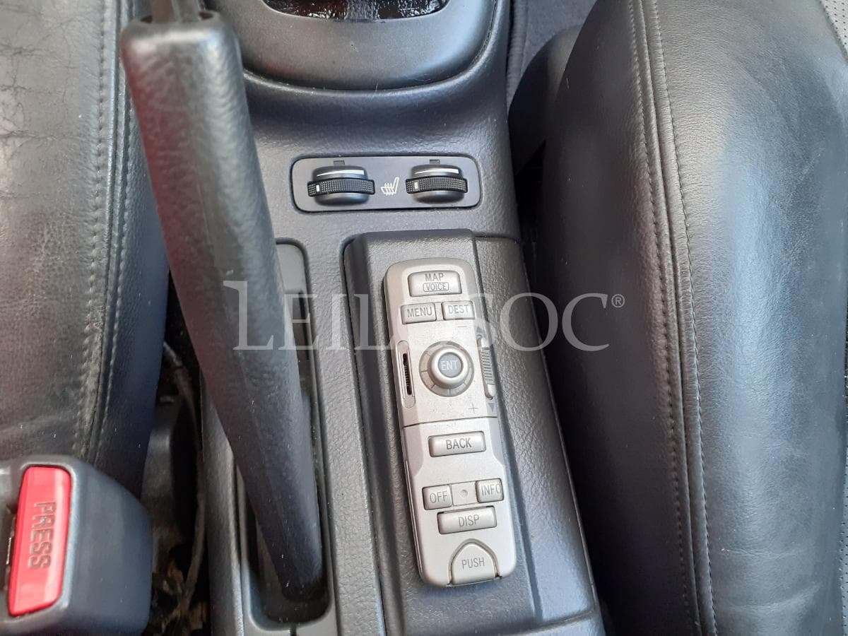 Toyota Avensis 2.0 D4D · Ano 2003 — imagen 12