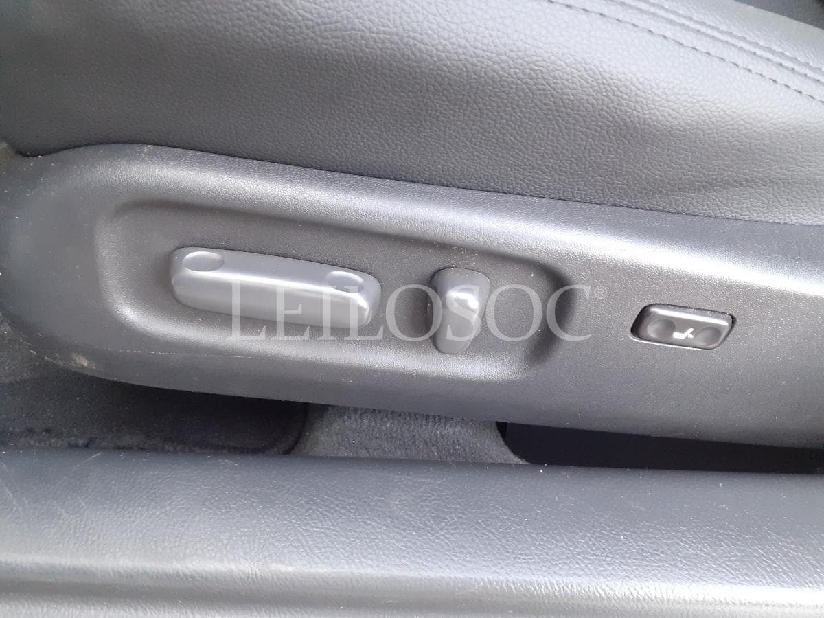 Toyota Avensis 2.0 D4D · Ano 2003 — imagen 19