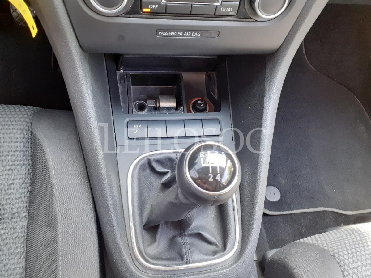 Volkswagen Golf 2.0 TDI · Ano 2009 — image 11