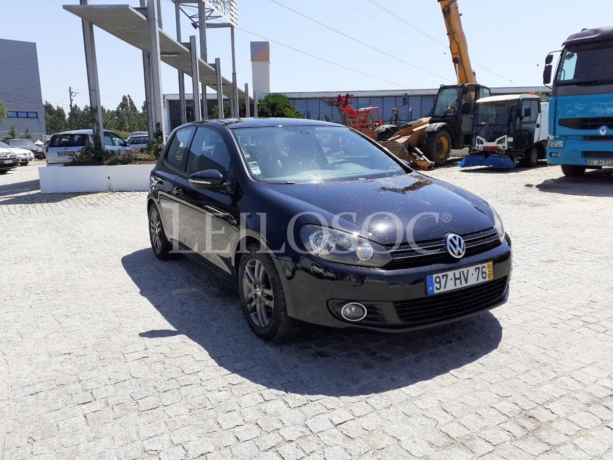 Volkswagen Golf 2.0 TDI · Ano 2009 — image 1