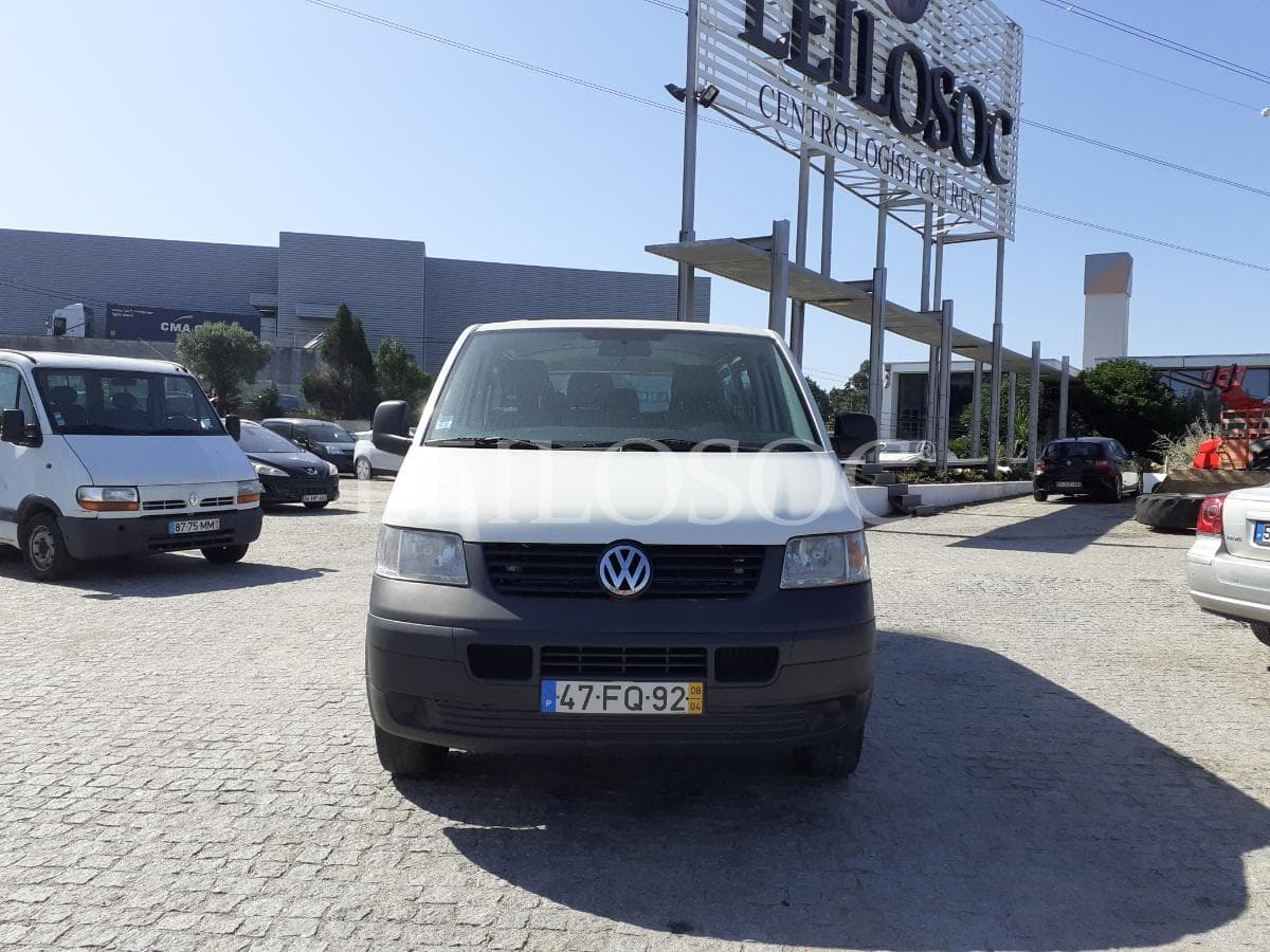 Volkswagen Transporter · 9 Lugares · Ano 2008 — image 2