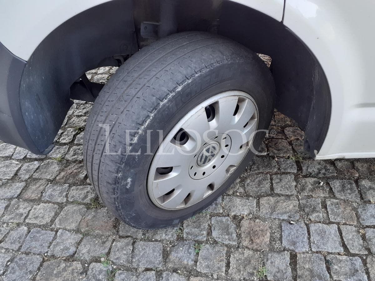 Volkswagen Transporter · 9 Lugares · Ano 2008 — image 20