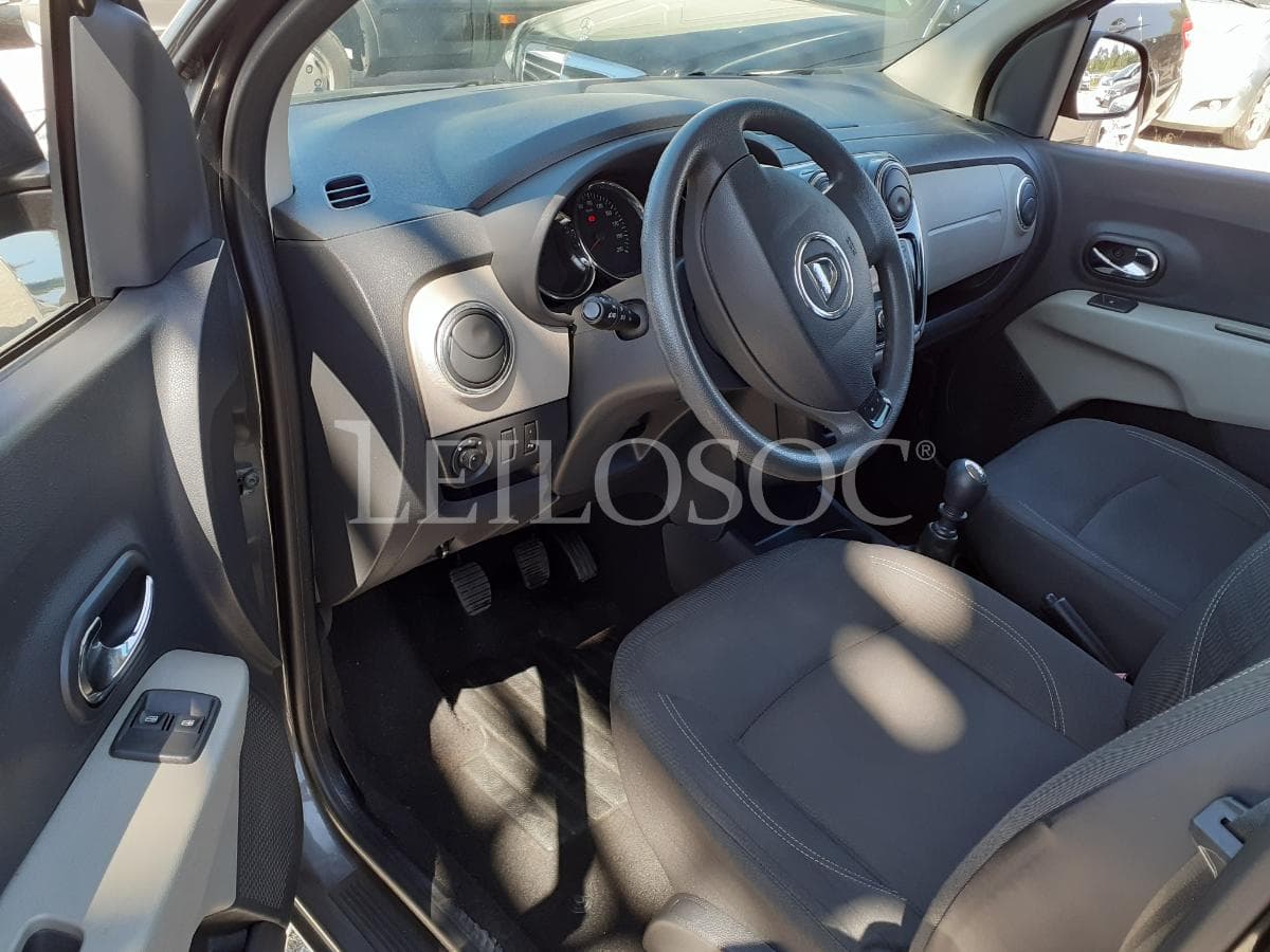 Dacia · 7 Lugares · Ano 2012 — image 7