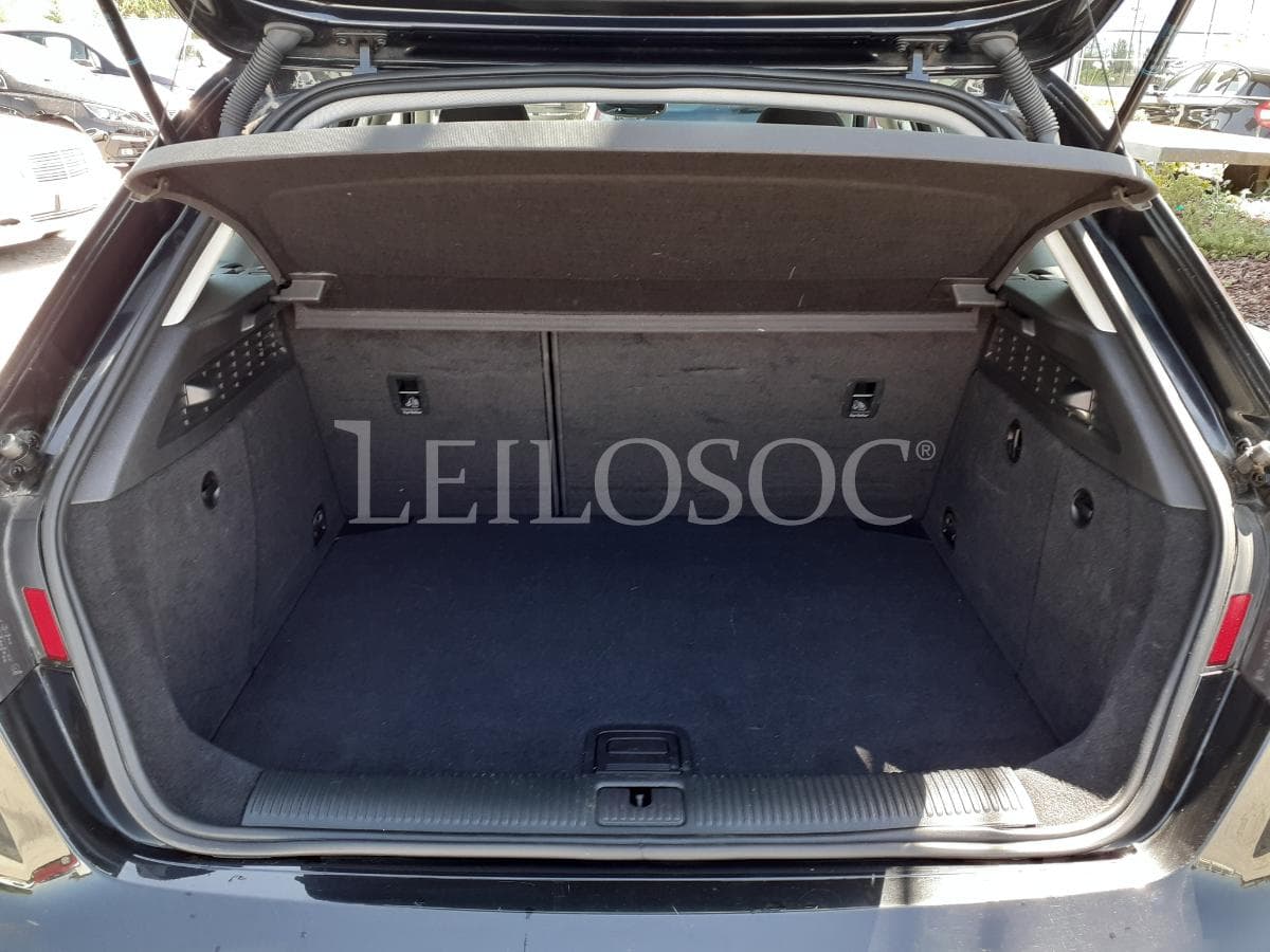 Audi A3 Sportback 1.6 TDI · Ano 2013 — imagen 18
