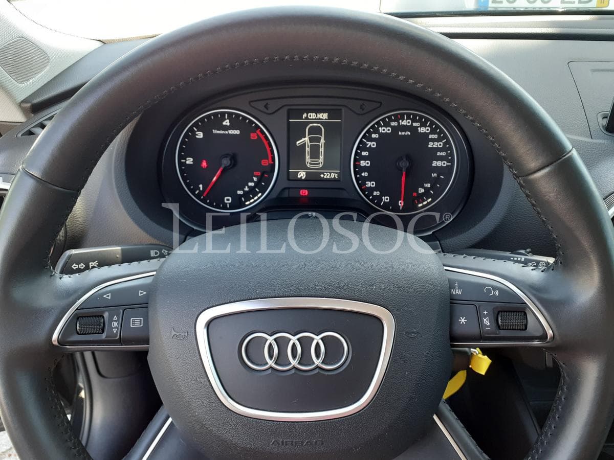 Audi A3 Sportback 1.6 TDI · Ano 2013 — imagen 10