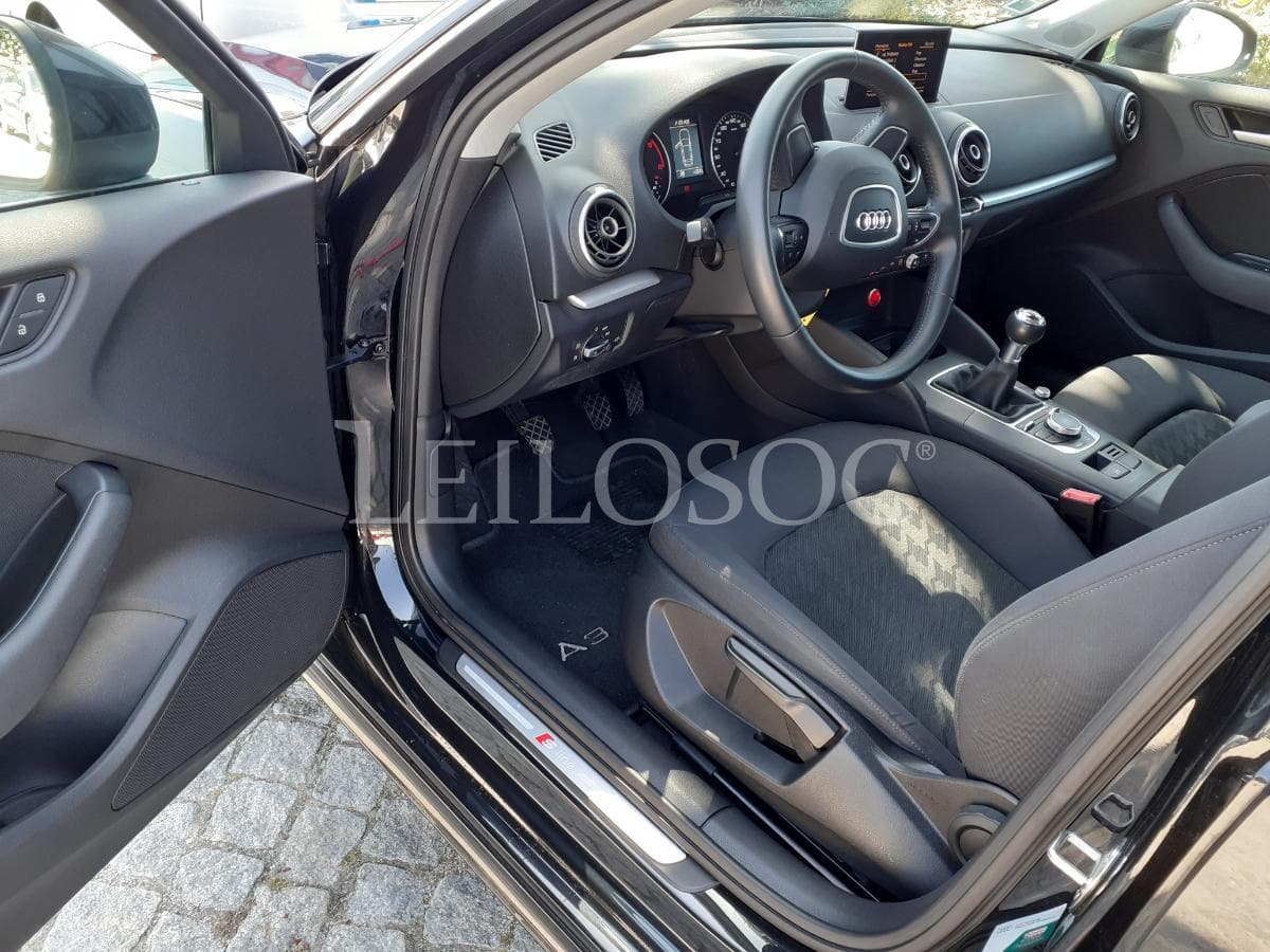 Audi A3 Sportback 1.6 TDI · Ano 2013 — imagen 7