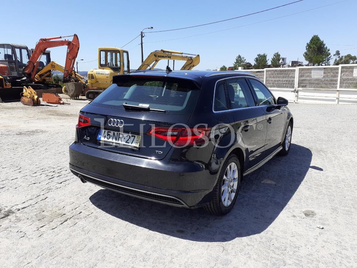 Audi A3 Sportback 1.6 TDI · Ano 2013 — imagen 4