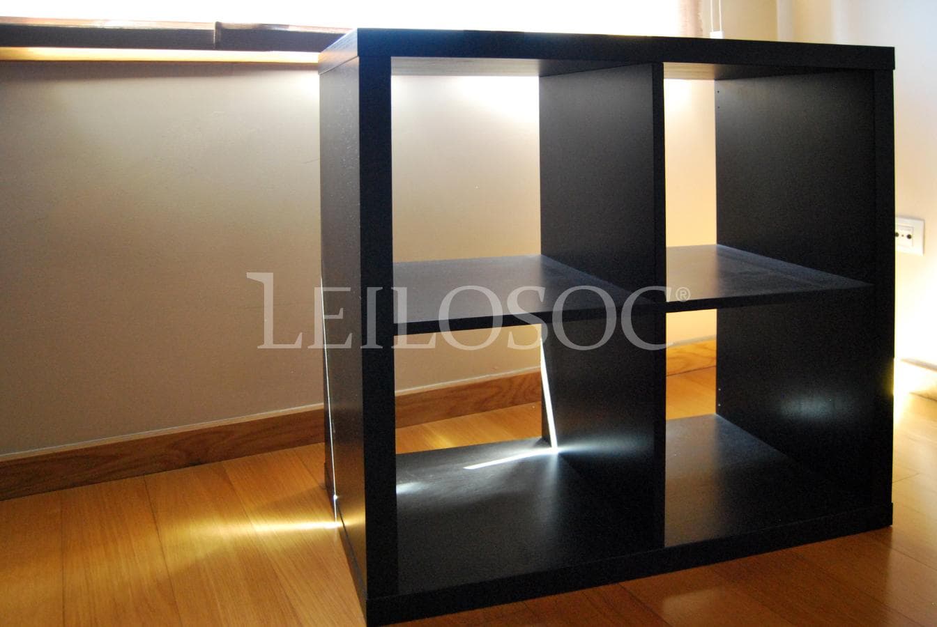 MÓVEL DE DECORAÇÃO