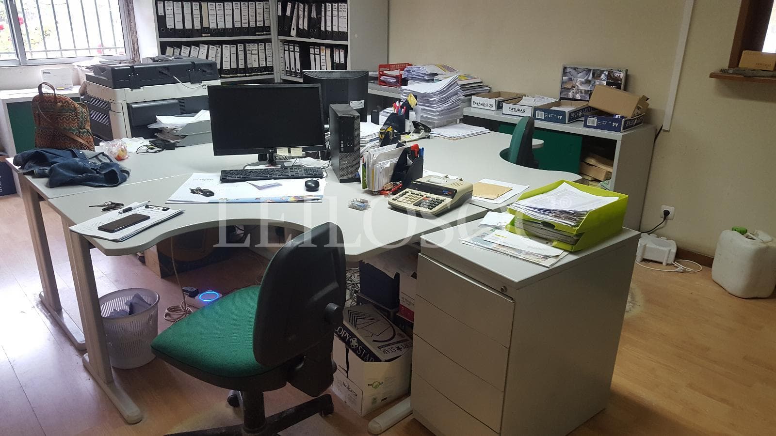 Equipamentos e Máquinas de Panificação · Equipamentos de Escritório · Veículos — imagem 54