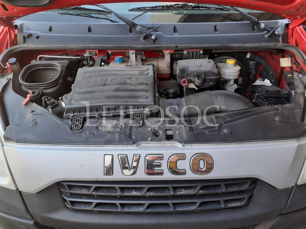 Iveco Daily 35C15 · Ano 2013 — imagem 17