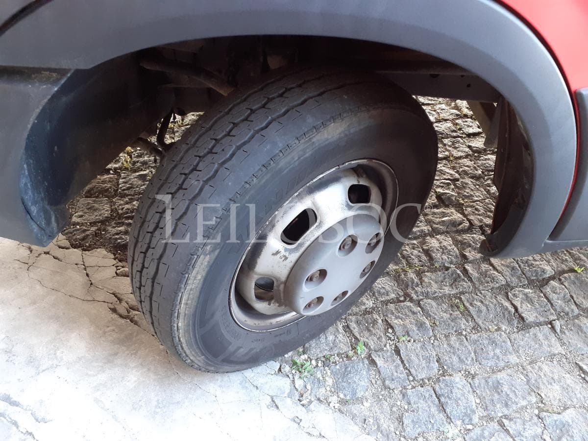 Iveco Daily 35C15 · Ano 2013 — imagem 26