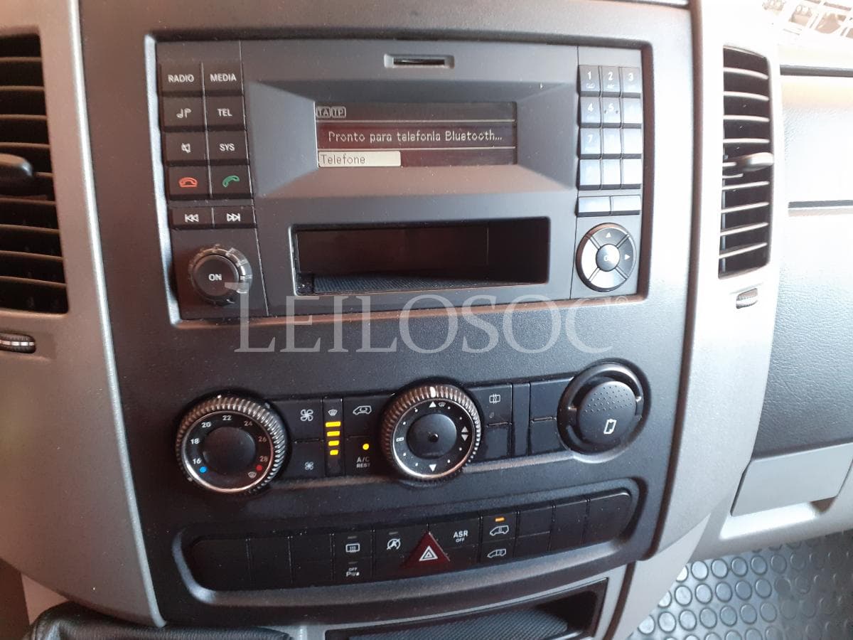 Volkswagen Crafter 2.0 TDI · Ano 2014 — imagen 13