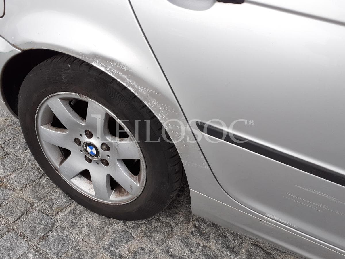 BMW 316i · Ano 2001 — image 23