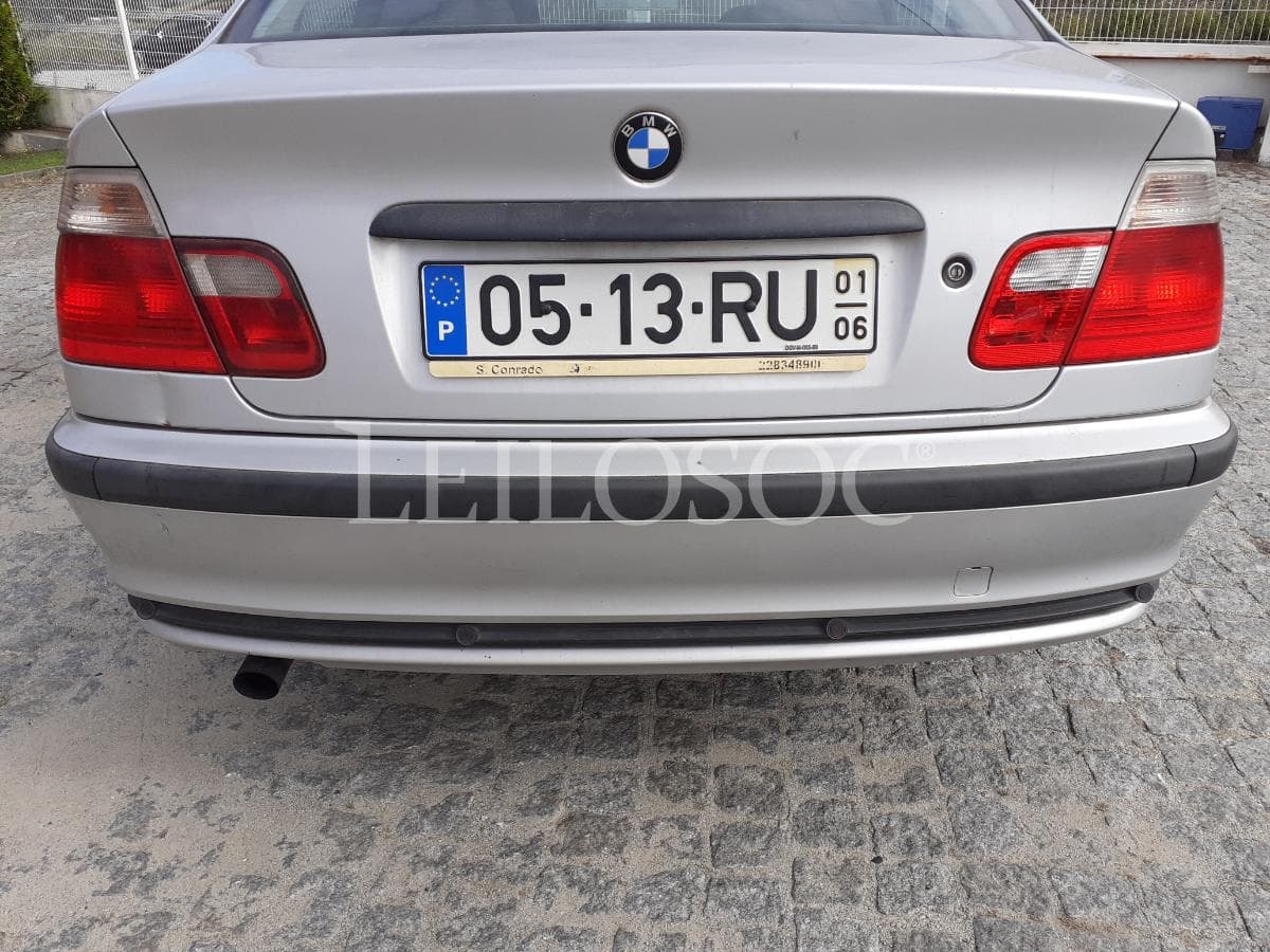 BMW 316i · Ano 2001 — image 24