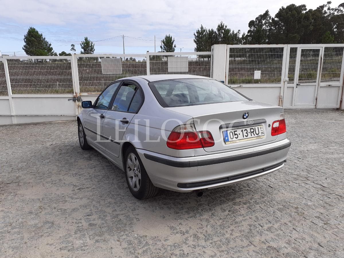 BMW 316i · Ano 2001 — image 6