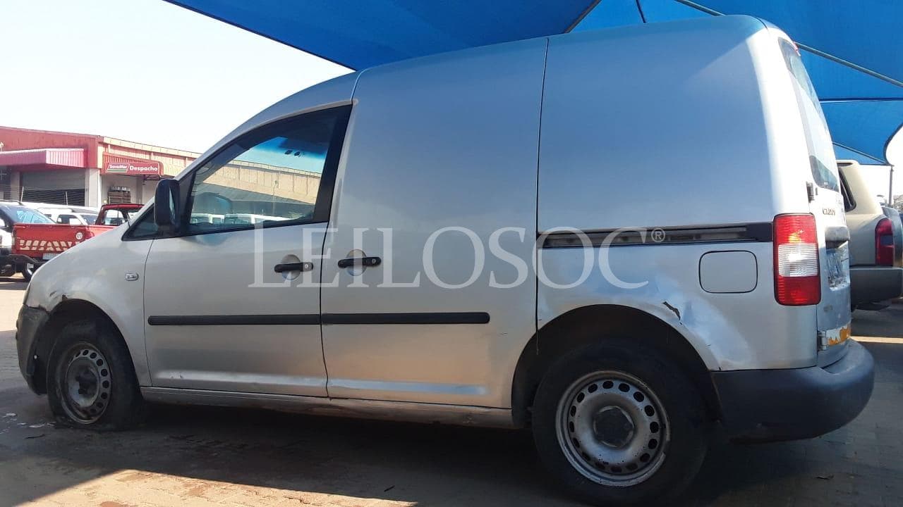 VW Caddy · — imagen 3