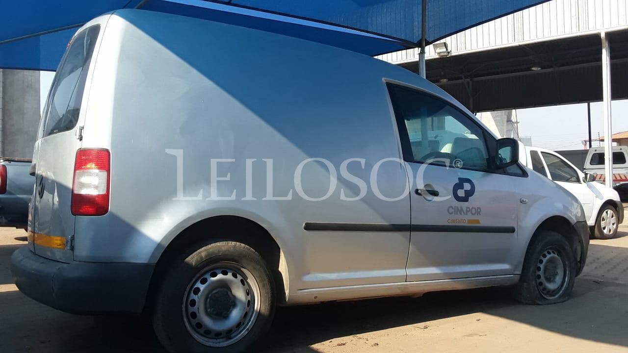 VW Caddy · — imagen 5