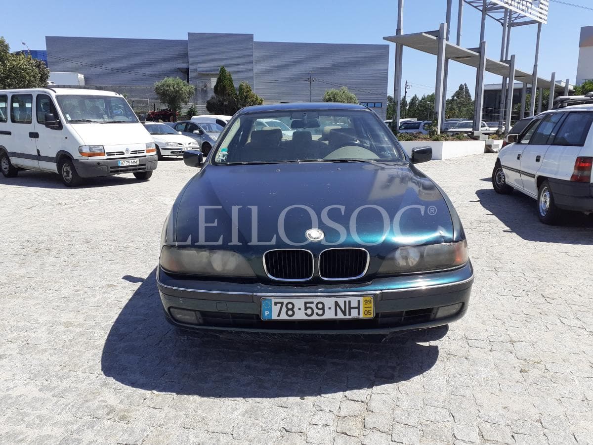 BMW 520 i · Ano 1999 — imagem 2