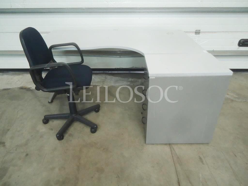 Bureau et Chaise — image 3