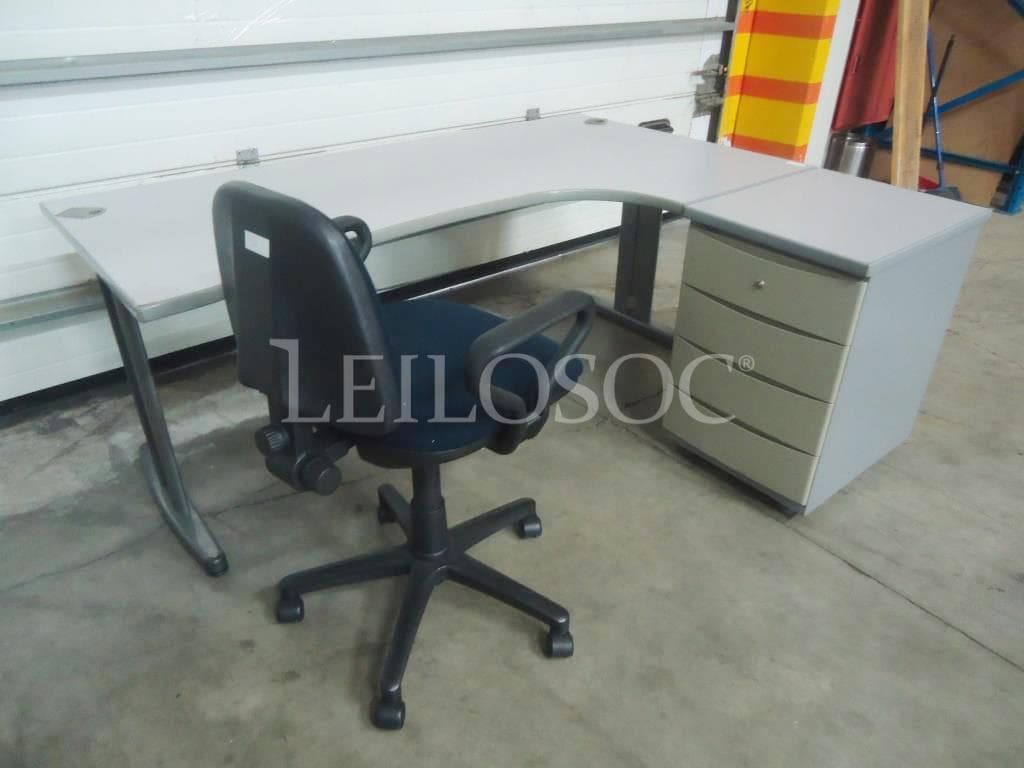 Secretária e Cadeira — imagem 2