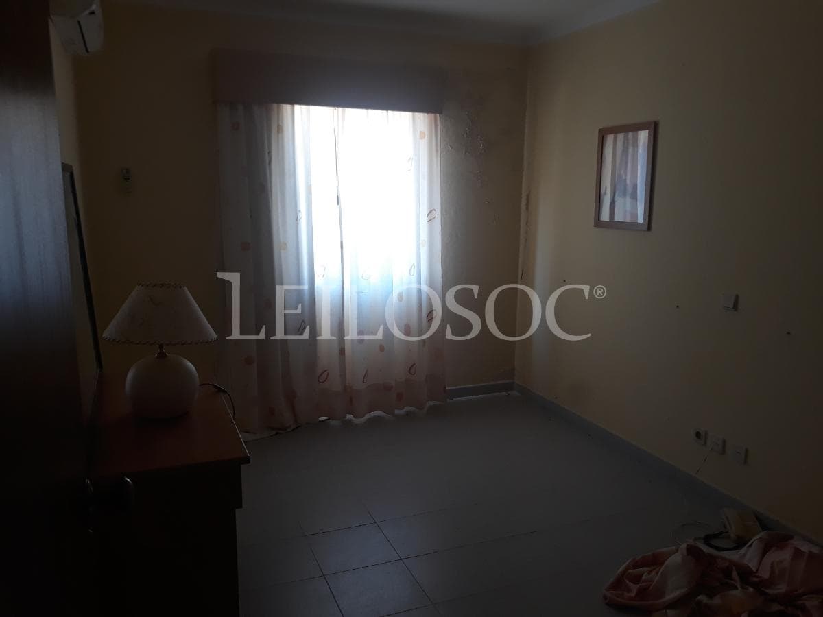 Apartamento T1 + 2 Arrecadações — imagem 8