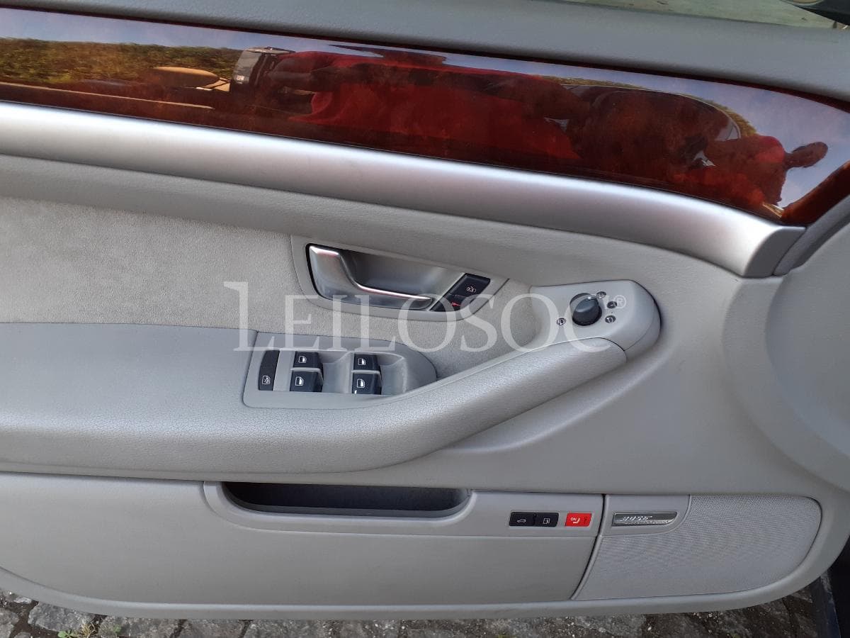 Audi A8 4.2 TDI · Ano 2007 — imagen 11