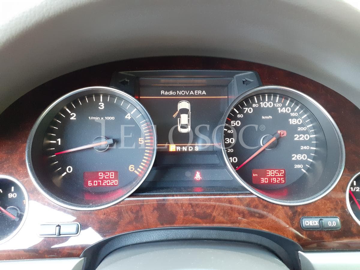 Audi A8 4.2 TDI · Ano 2007 — imagen 19