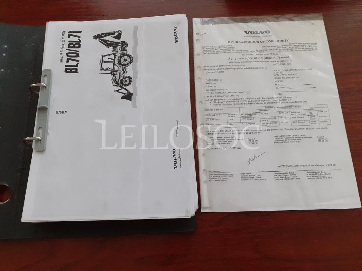Retroescavadora Volvo BL-71 · Ano 2005 — imagem 14