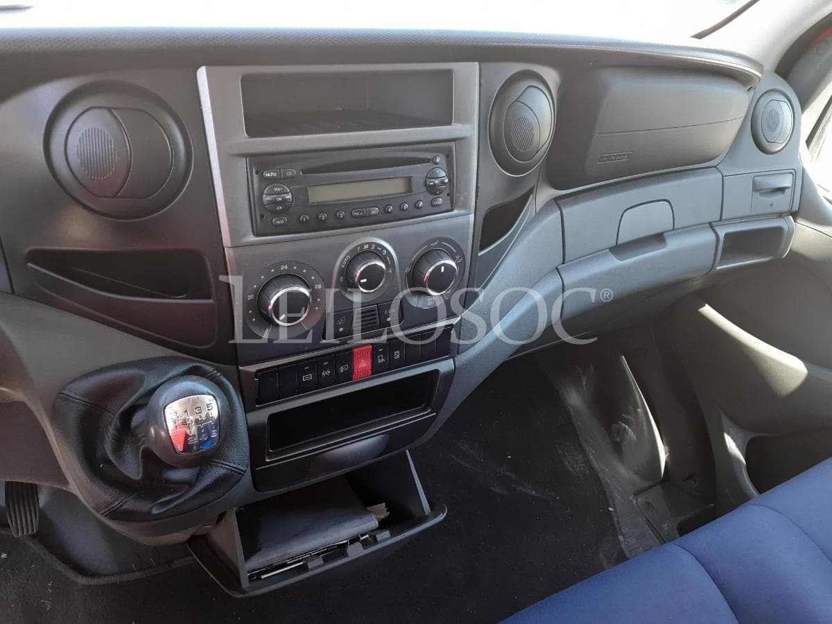 Iveco Daily 35C15 · Ano 2013 — imagen 11